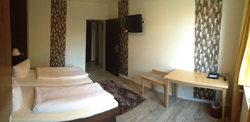 Hotel Zum Weissen Ross Winsen  Exteriör bild